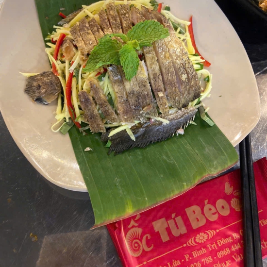 Gỏi xoài khô sặc