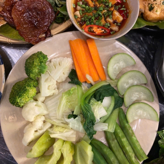 Rau củ luộc kho quẹt